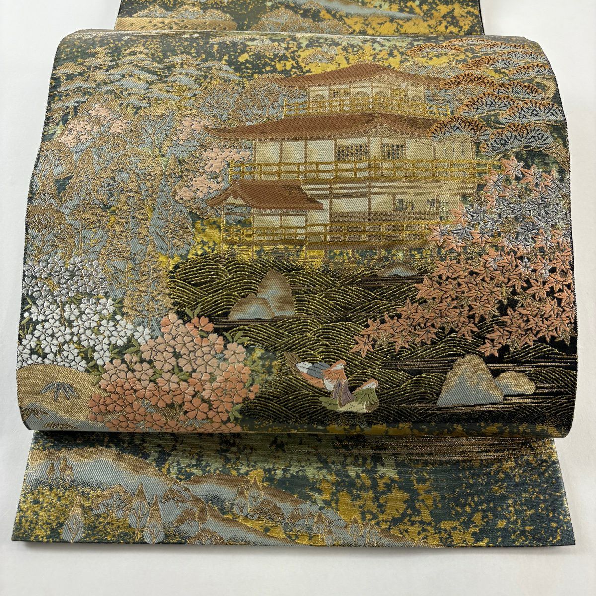【美品】 袋帶 秀品級 服部織物 落款あり 京名所之圖 建物 金銀彩 刺繡 綠 お太鼓柄 純蠶絲