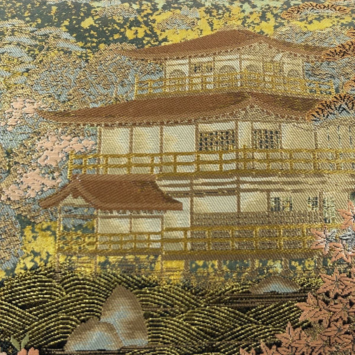 【美品】 袋帶 秀品級 服部織物 落款あり 京名所之圖 建物 金銀彩 刺繡 綠 お太鼓柄 純蠶絲