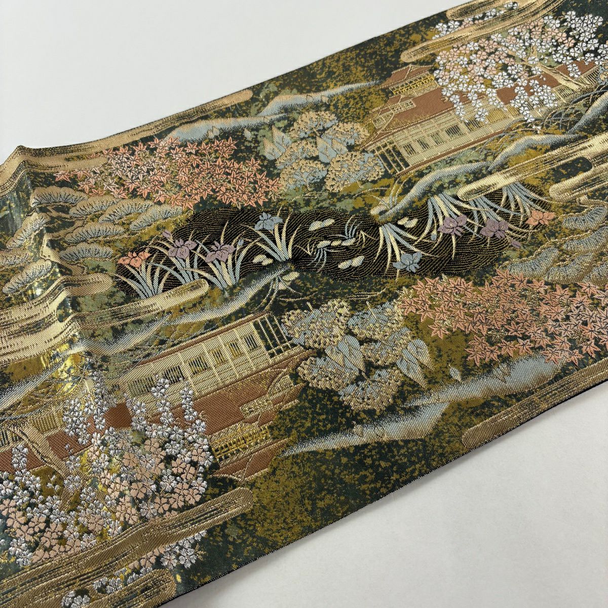 【美品】 袋帶 秀品級 服部織物 落款あり 京名所之圖 建物 金銀彩 刺繡 綠 お太鼓柄 純蠶絲