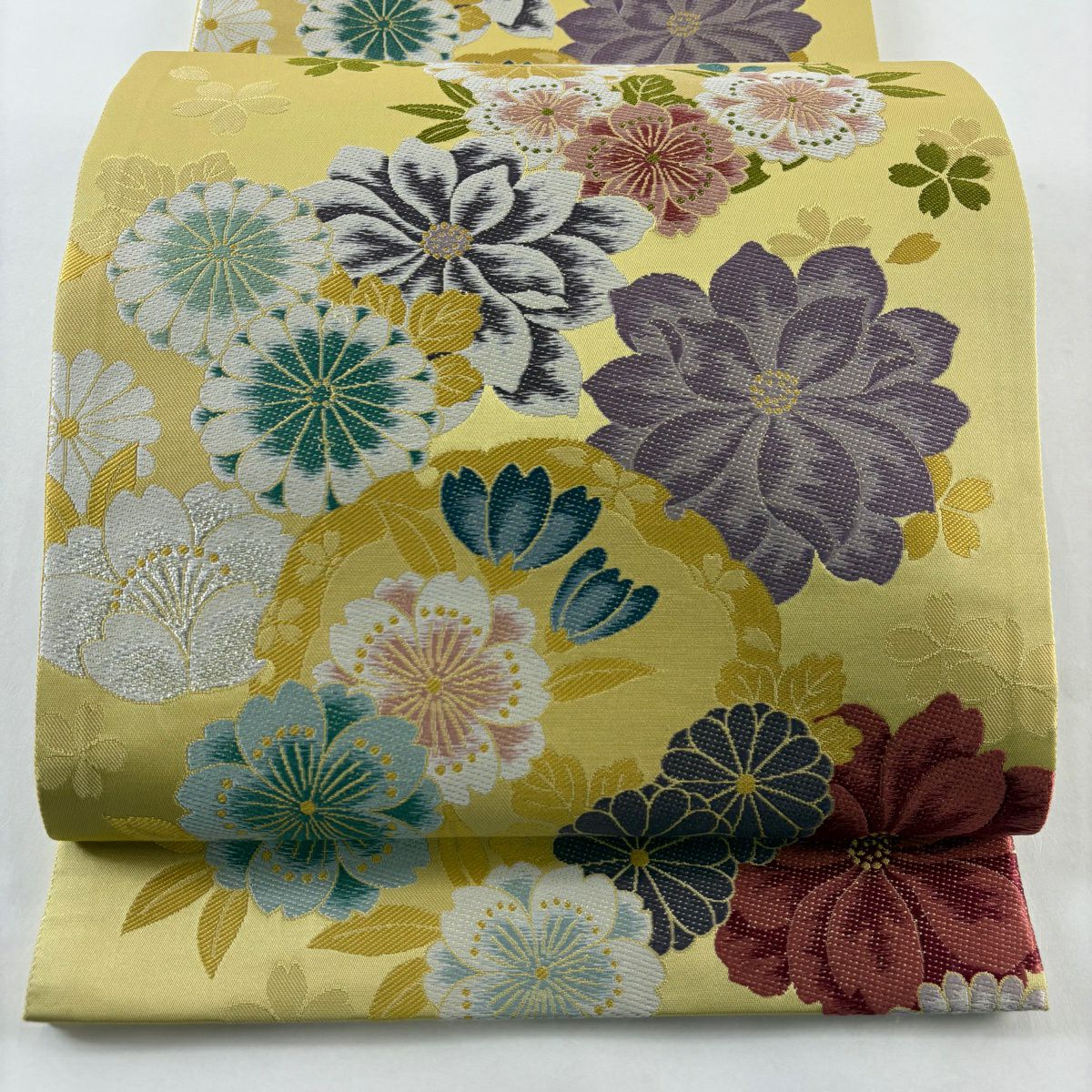 【美品】 袋帶 秀品級 草花紋 雪輪 刺繡 銀線 淺黃土色 六通 純蠶絲