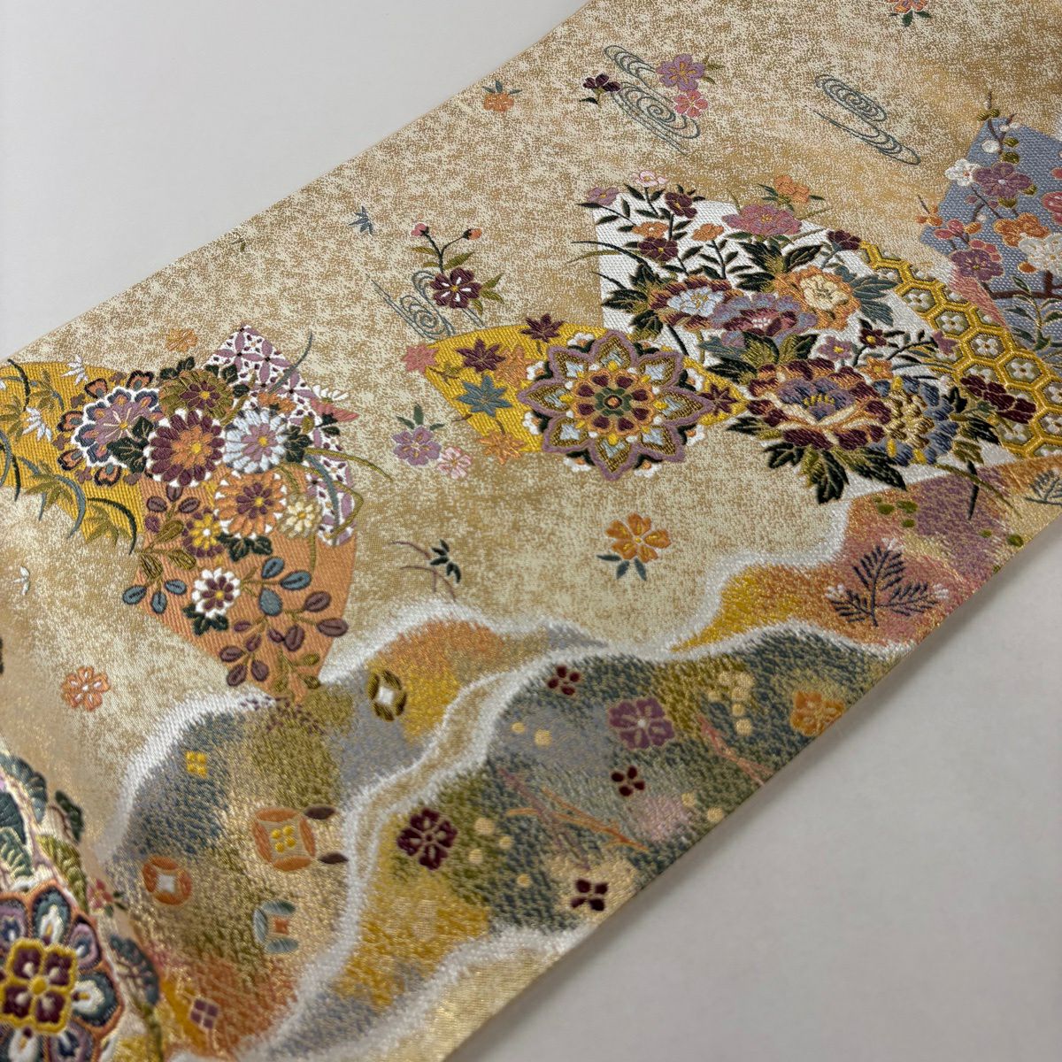 【美品】 袋帶 秀品級 落款あり 証紙あり 浪漫紀行 柿渋染 夢寶盡華紋樣 扇子面 金絲 金金箔 金色 六通 純蠶絲