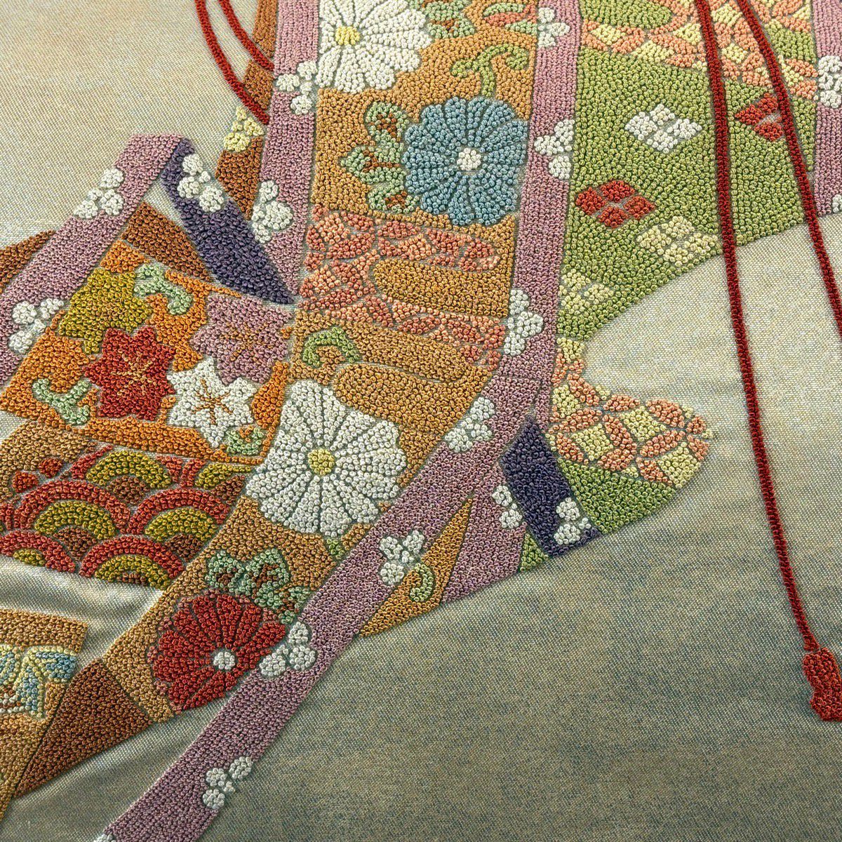 袋帶 秀品級 關西仕立 雜帳 菊花花 相良刺繡 金金箔 米色 大鼓圖案 純蠶絲