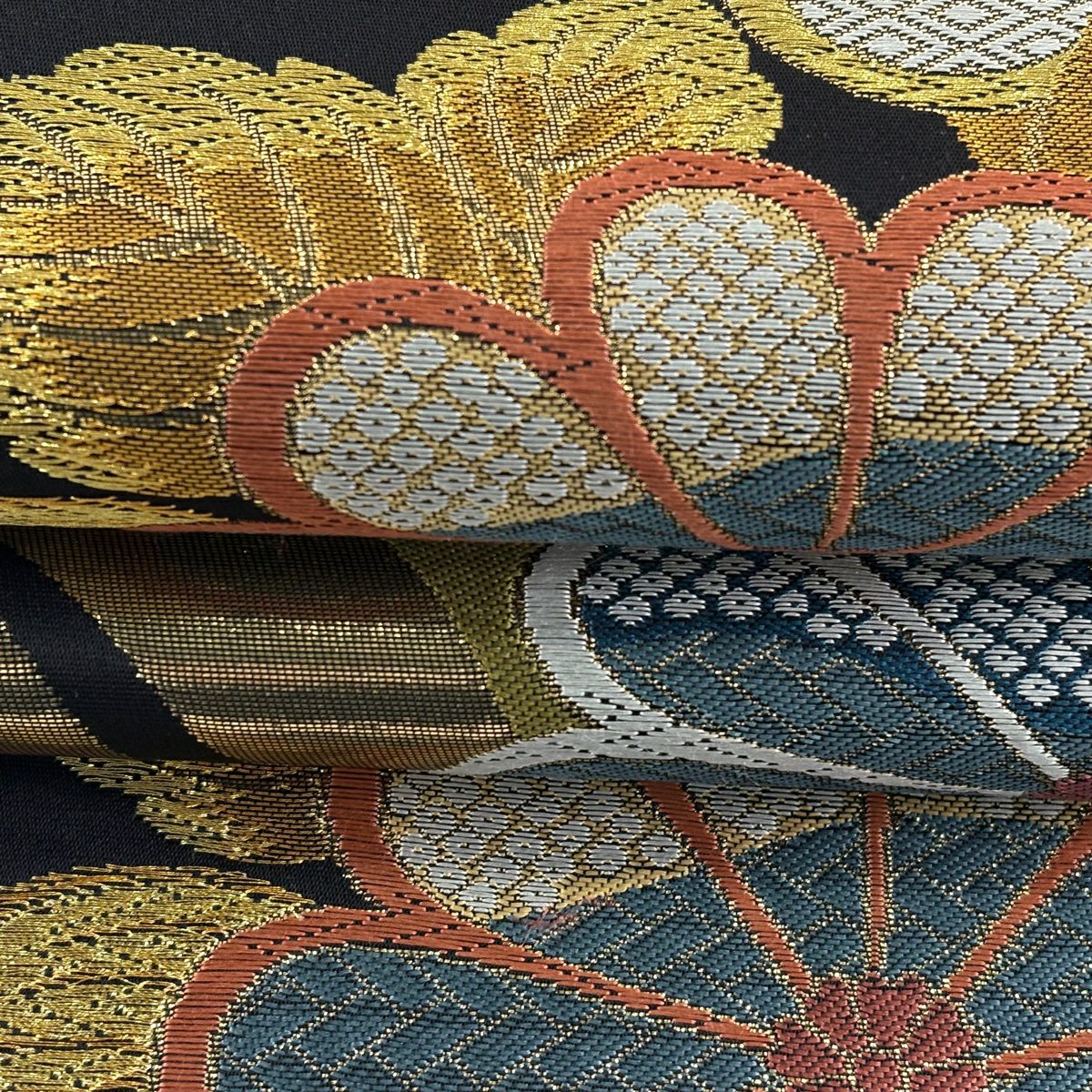 【美品】 袋帶 秀品級 草花紋紋 有職文樣 金絲 唐織 黑 六通 純蠶絲