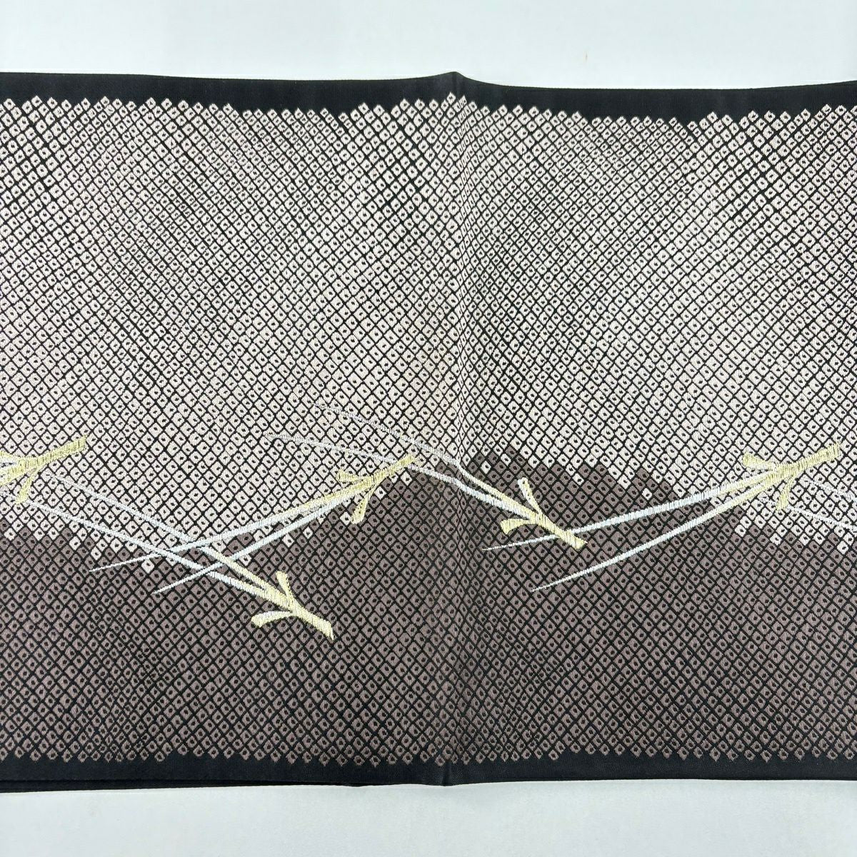 【美品】 袋帶 秀品級 松樹葉 疋田 金銀絲 刺繡 薄小豆 六通 純蠶絲