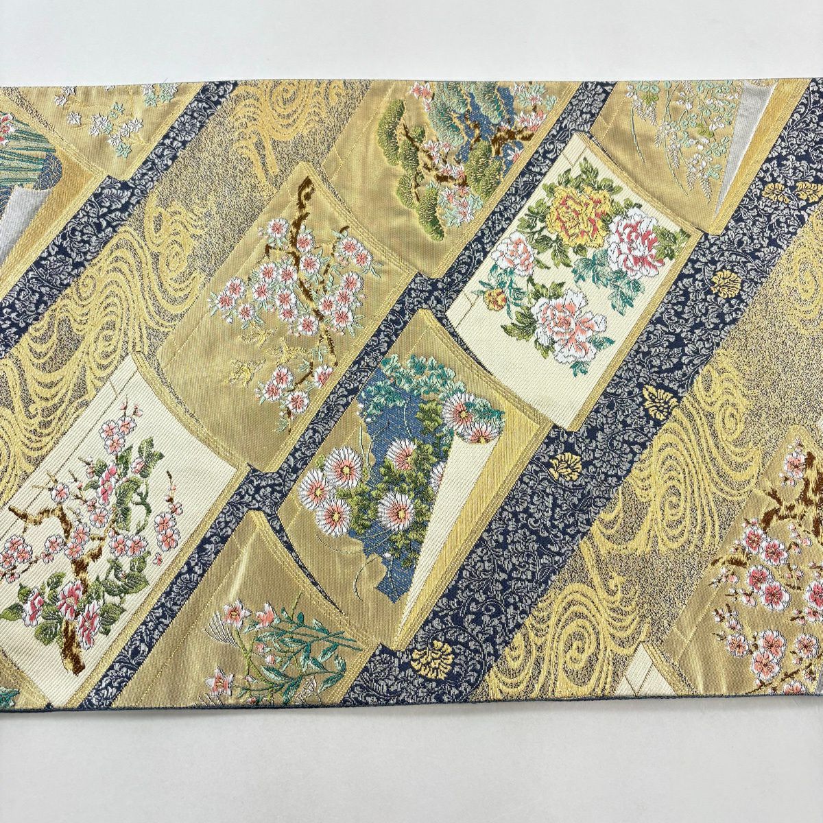 【美品】 袋帶 秀品級 四季奧州旅日記文 草花紋紋 金絲 金金箔 金色 六通 純蠶絲