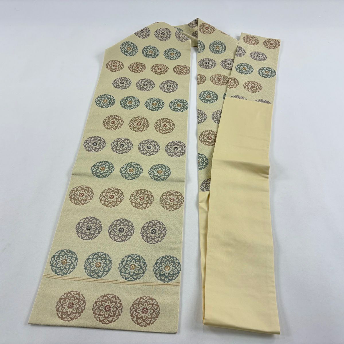 【美品】名古屋帶 秀品級 華紋 米色 純蠶絲