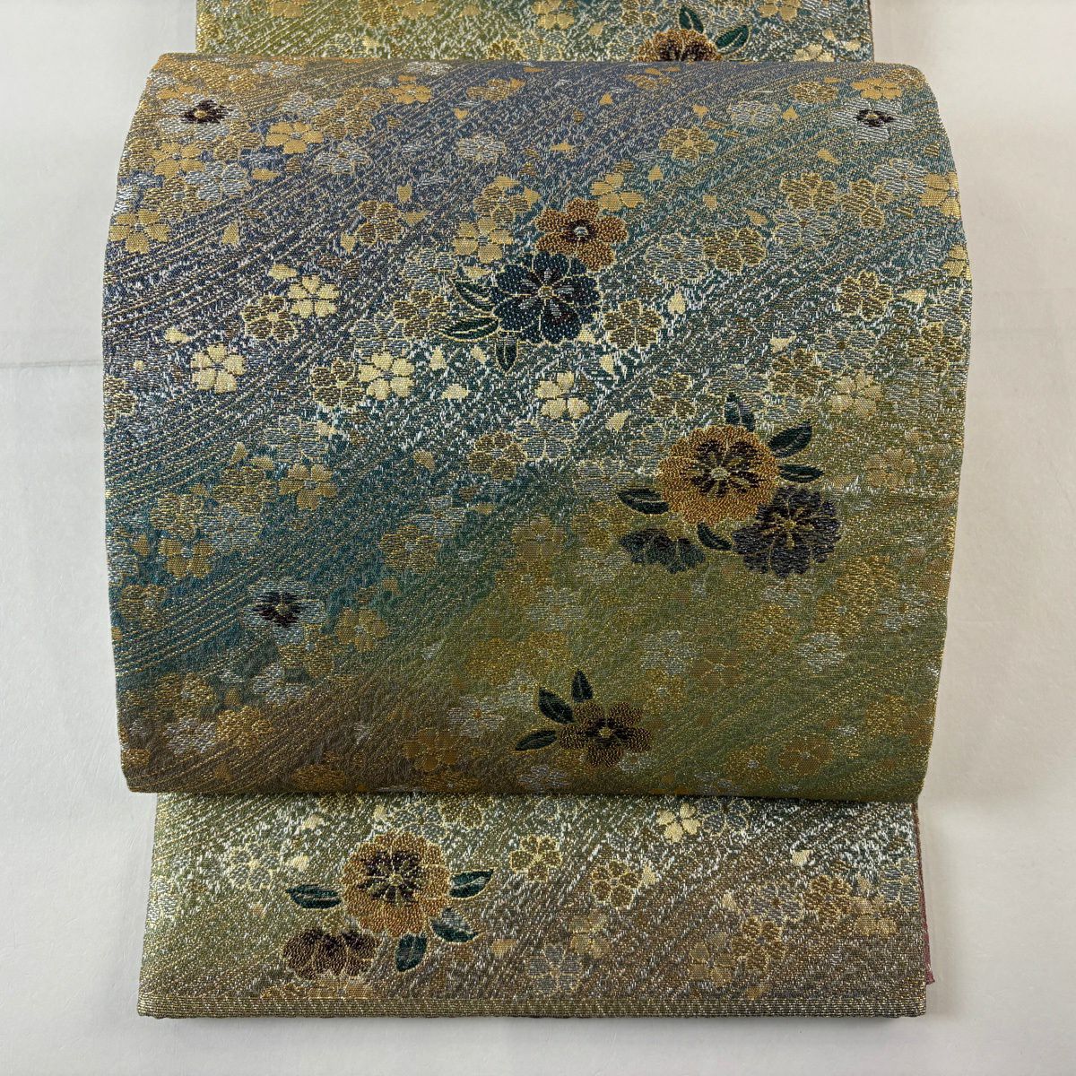 【美品】 袋帶 秀品級 草花紋 金糸 金金箔 艾草色 六通 純蠶絲