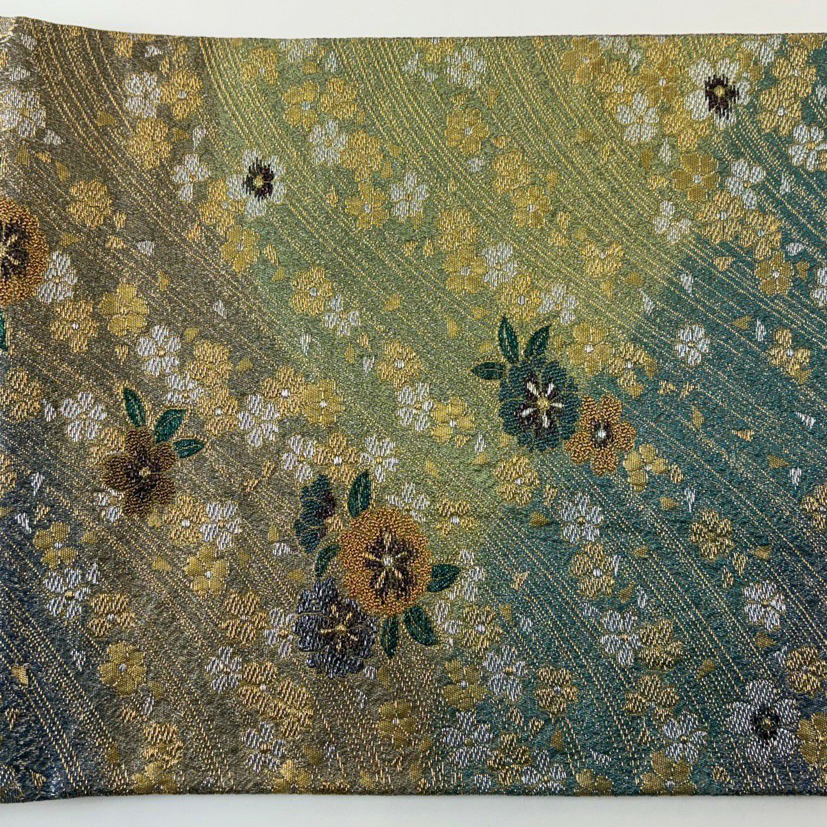 【美品】 袋帶 秀品級 草花紋 金糸 金金箔 艾草色 六通 純蠶絲