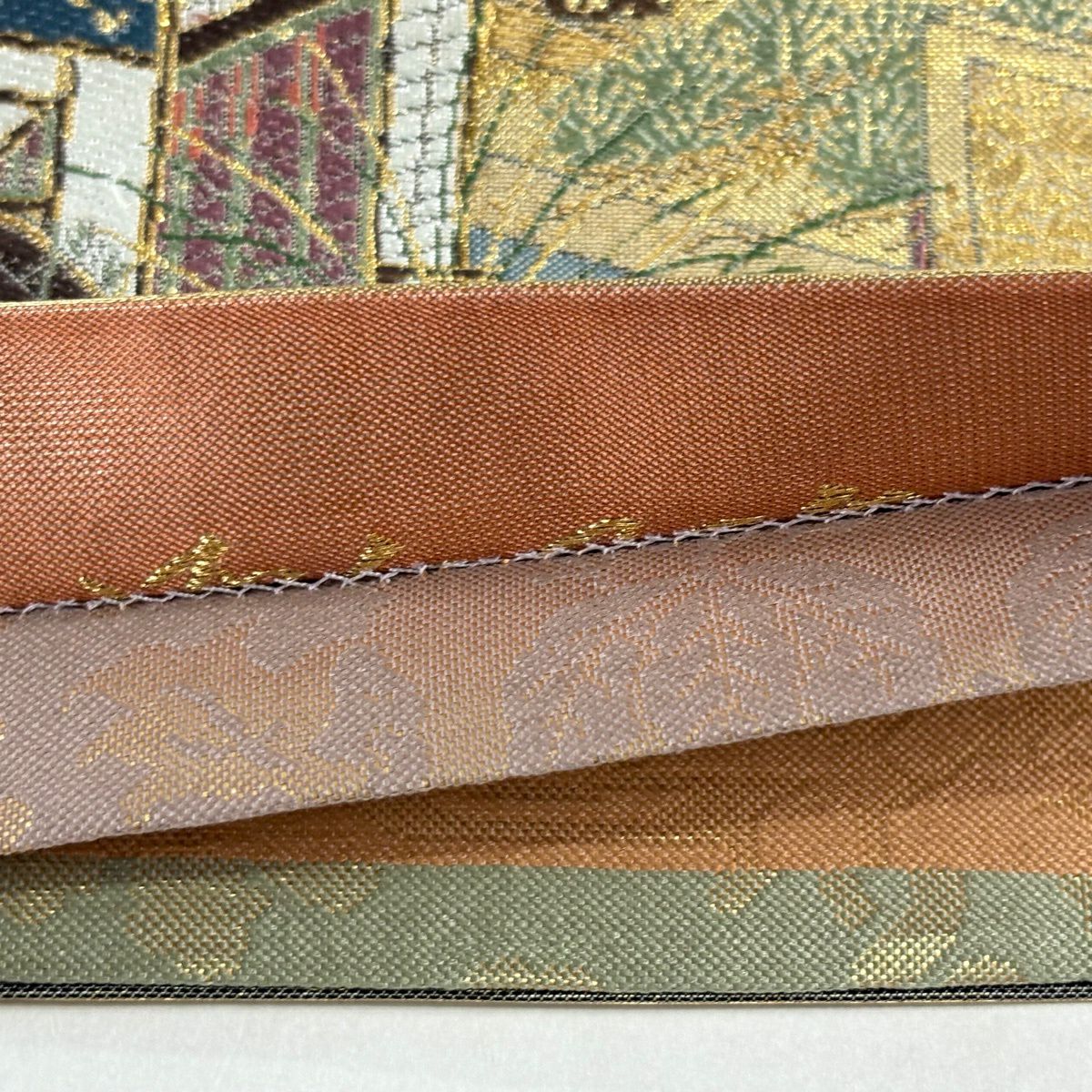 【美品】 袋帶 秀品級 屏風 草花紋紋 金金箔 金純蠶絲