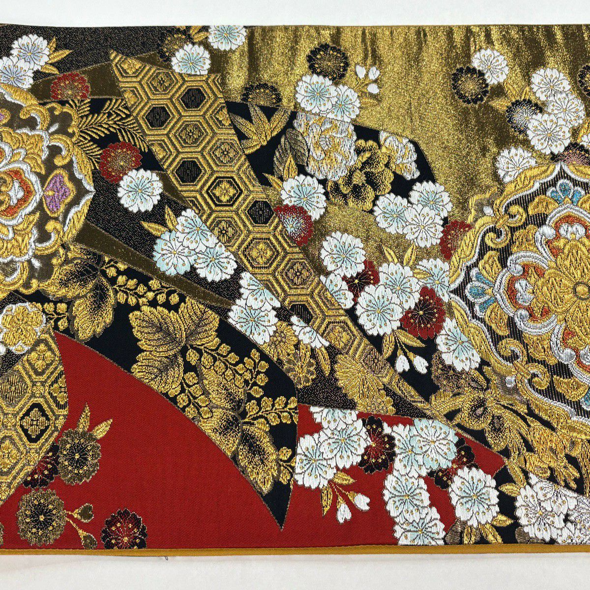 【美品】 袋帶 秀品級 彩苑花舞錦 金銀糸 金金箔 金  六通 純蠶絲