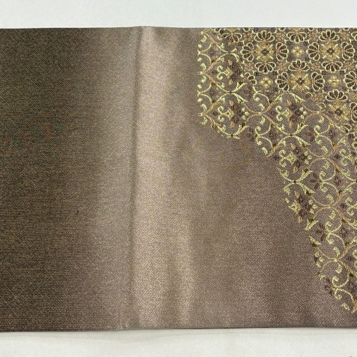 【美品】 袋帶 名品級 華紋 花唐草紋 金絲 金金箔 灰茶 六通 純蠶絲