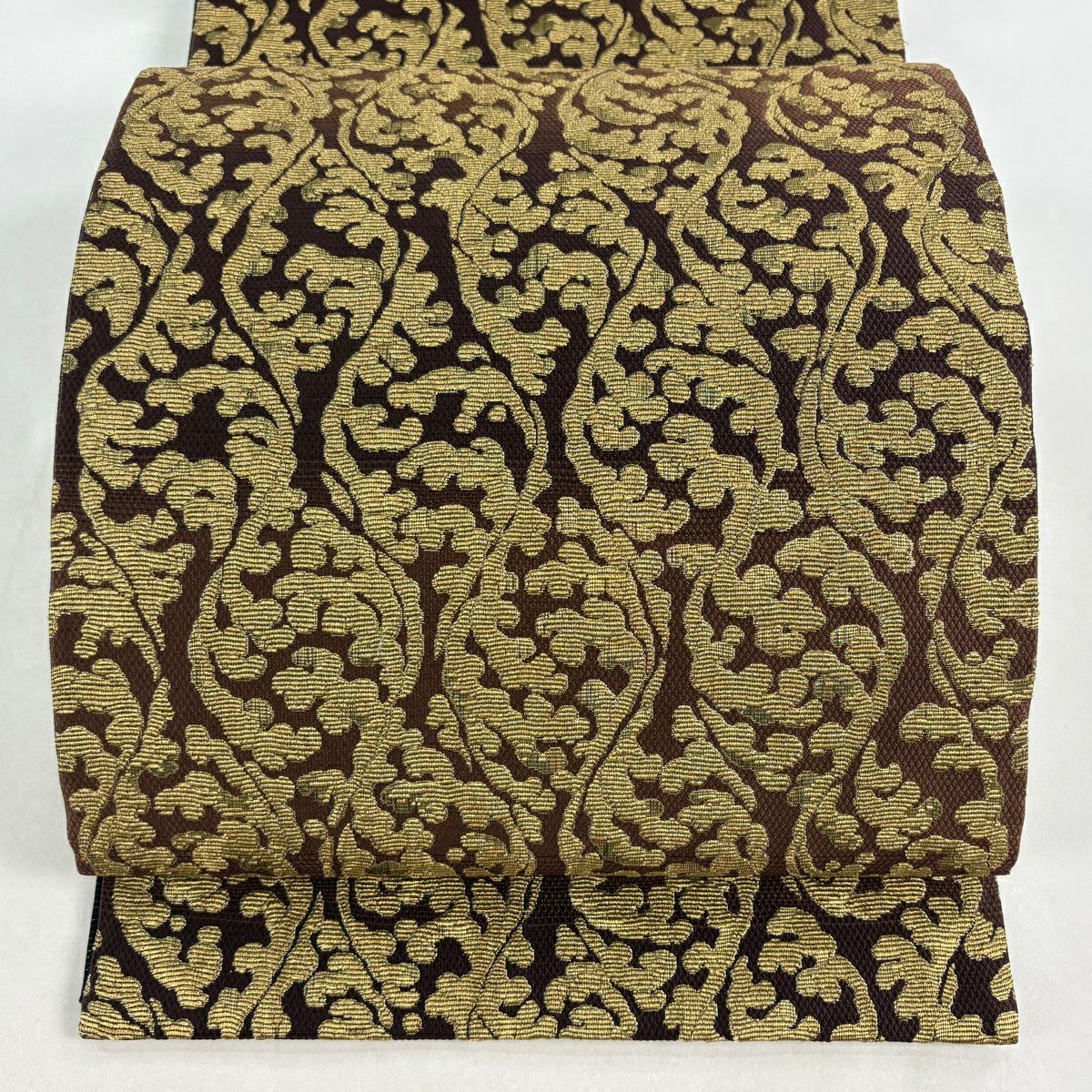【美品】 袋帶 名品級 唐草紋 金糸 金金箔 茶 六通 純蠶絲