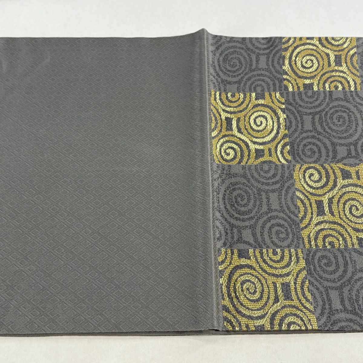 【美品】 袋帶 名品級 市松樹 渦卷 螺鈿 金絲 灰色 大鼓圖案 純蠶絲