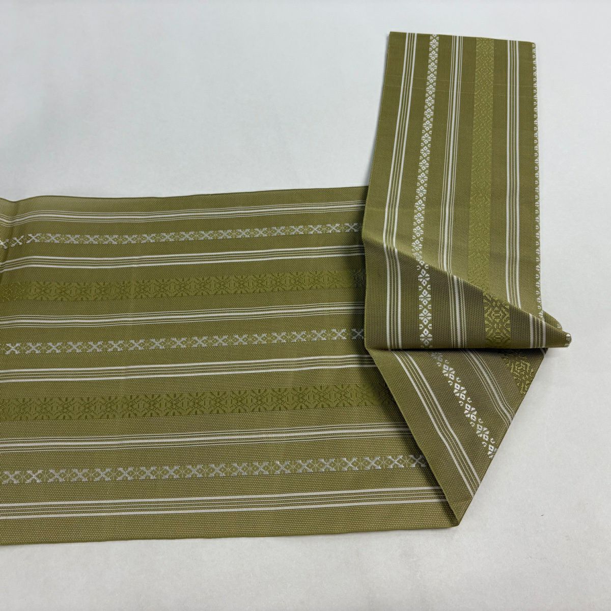 【美品】名古屋帶 名品級 夏帶 松樹葉仕立 八寸名古屋帶 献上圖案 茶綠 純蠶絲