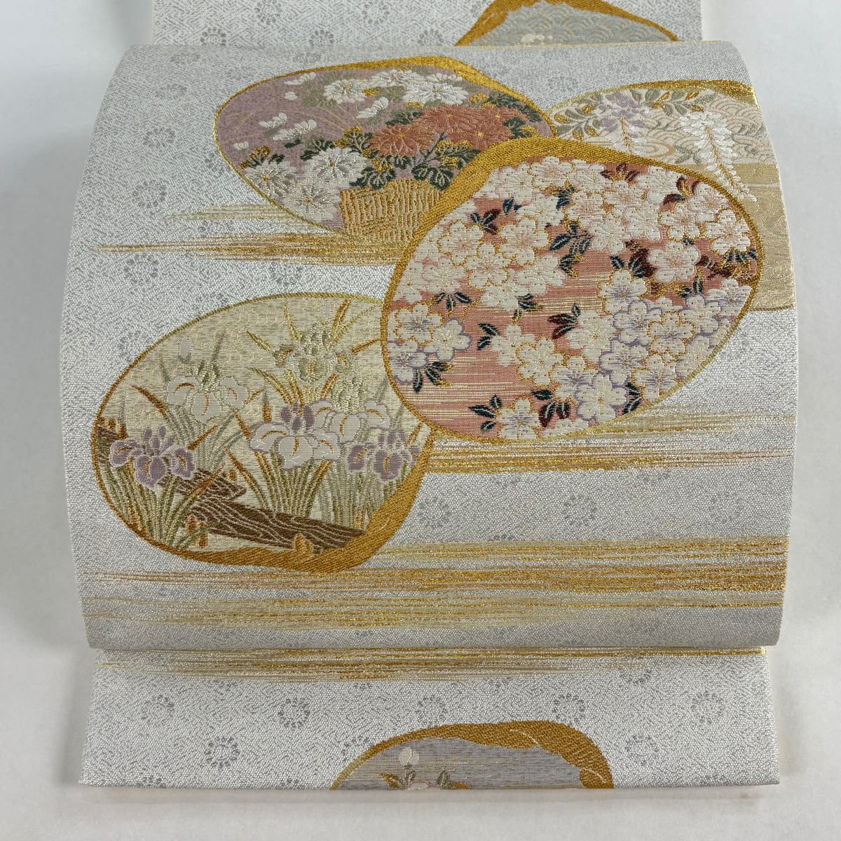 【美品】 袋帶 名品級 貝合草花紋 金銀彩 金金箔 灰色 大鼓圖案 純蠶絲