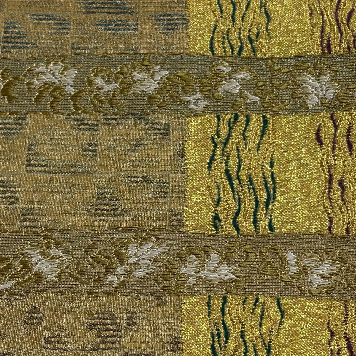 【美品】 袋帶 名品級 草花紋 金糸 金金箔 金 六通 純蠶絲
