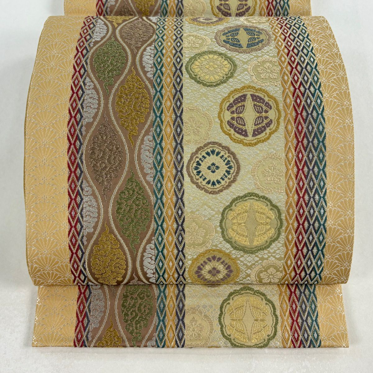 【美品】 袋帶 名品級 立涌 向蝶 金絲 刺繡 米色 六通 純蠶絲