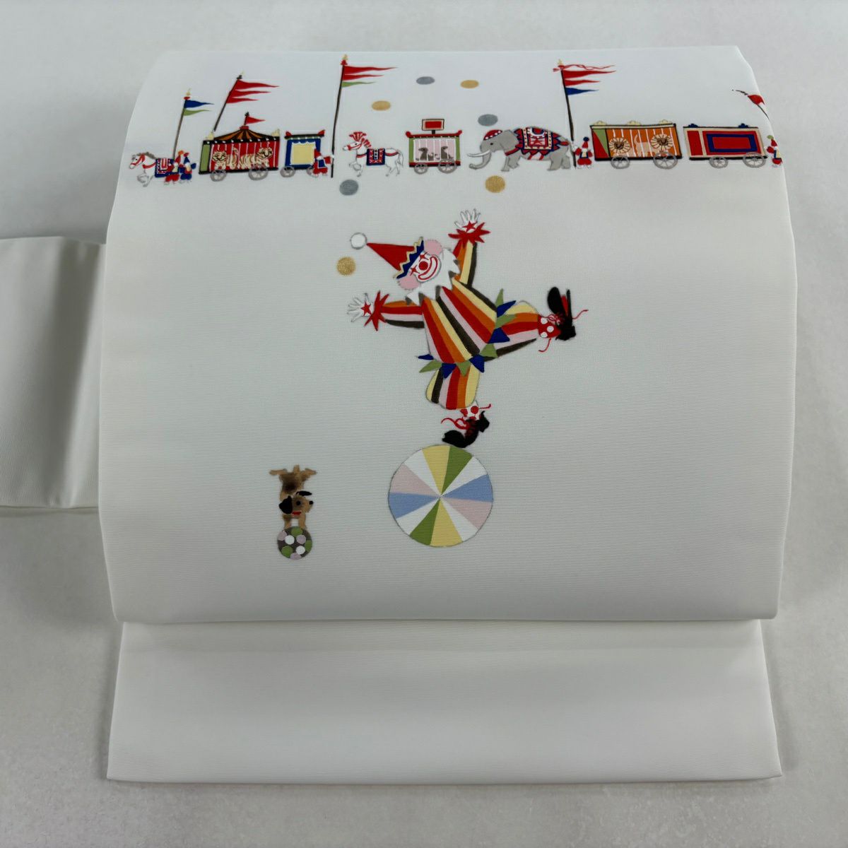 【美品】 名古屋帶 逸品級 小丑 動物 金銀彩 白 純蠶絲