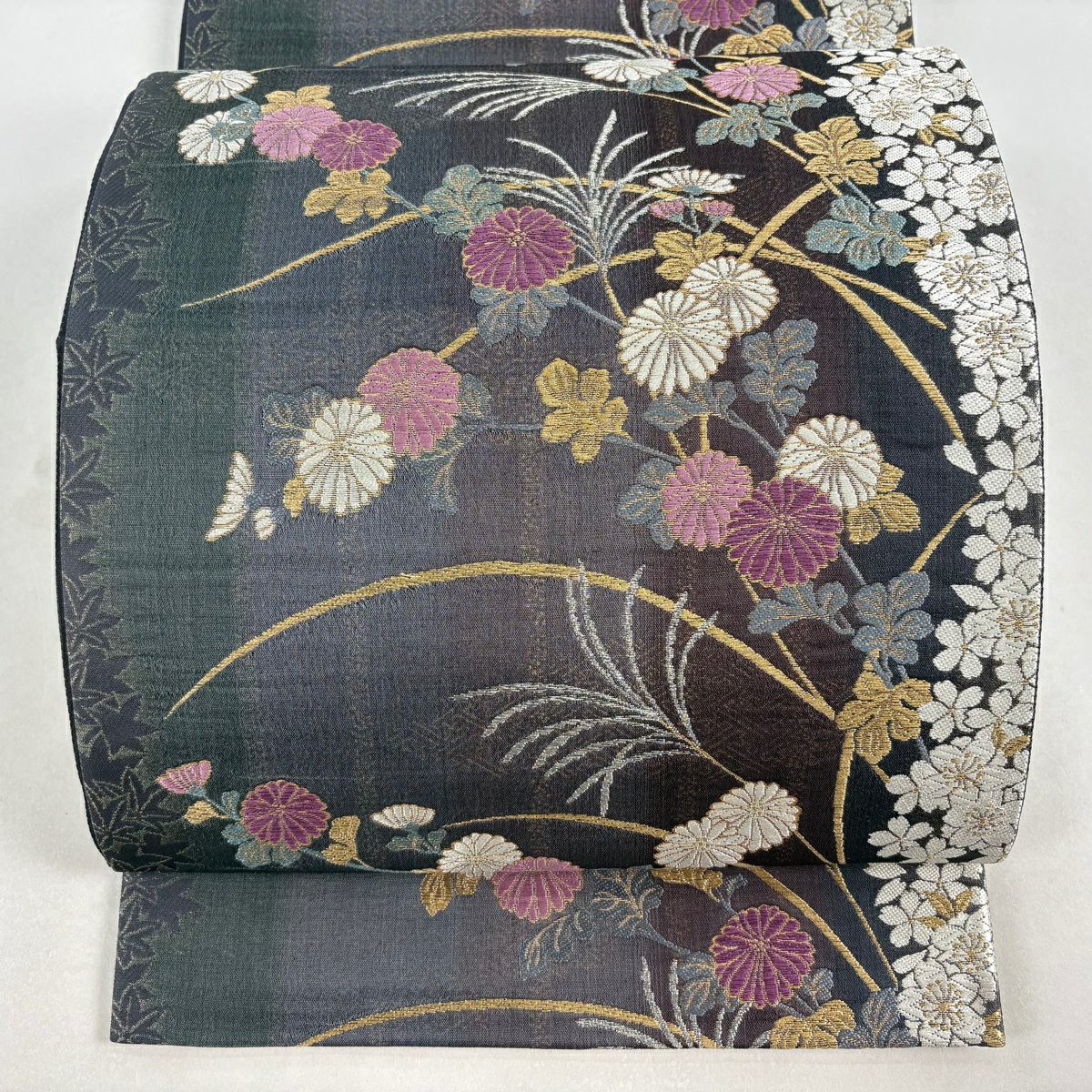 【美品】 袋帶 逸品級 じゅらく 落款あり 帝王紫 菊花 櫻花楓 金銀彩 金金箔 濃紫 六通 純蠶絲