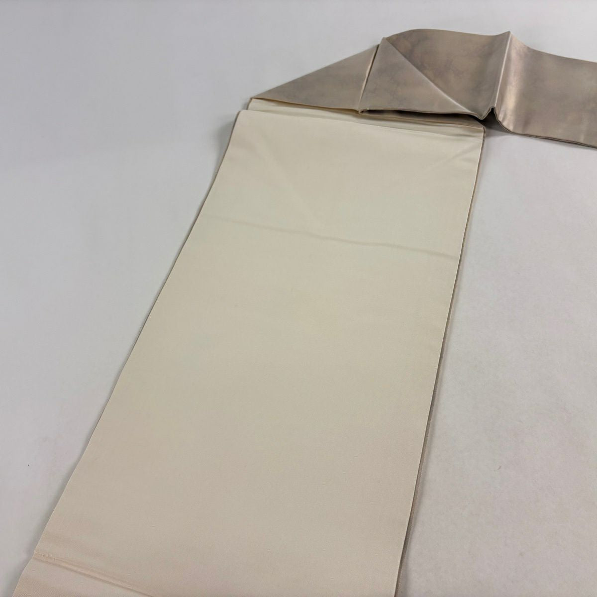 【美品】 名古屋帶 逸品級 附有落款 鳥獸戲畫 金金箔 淺茶 純蠶絲