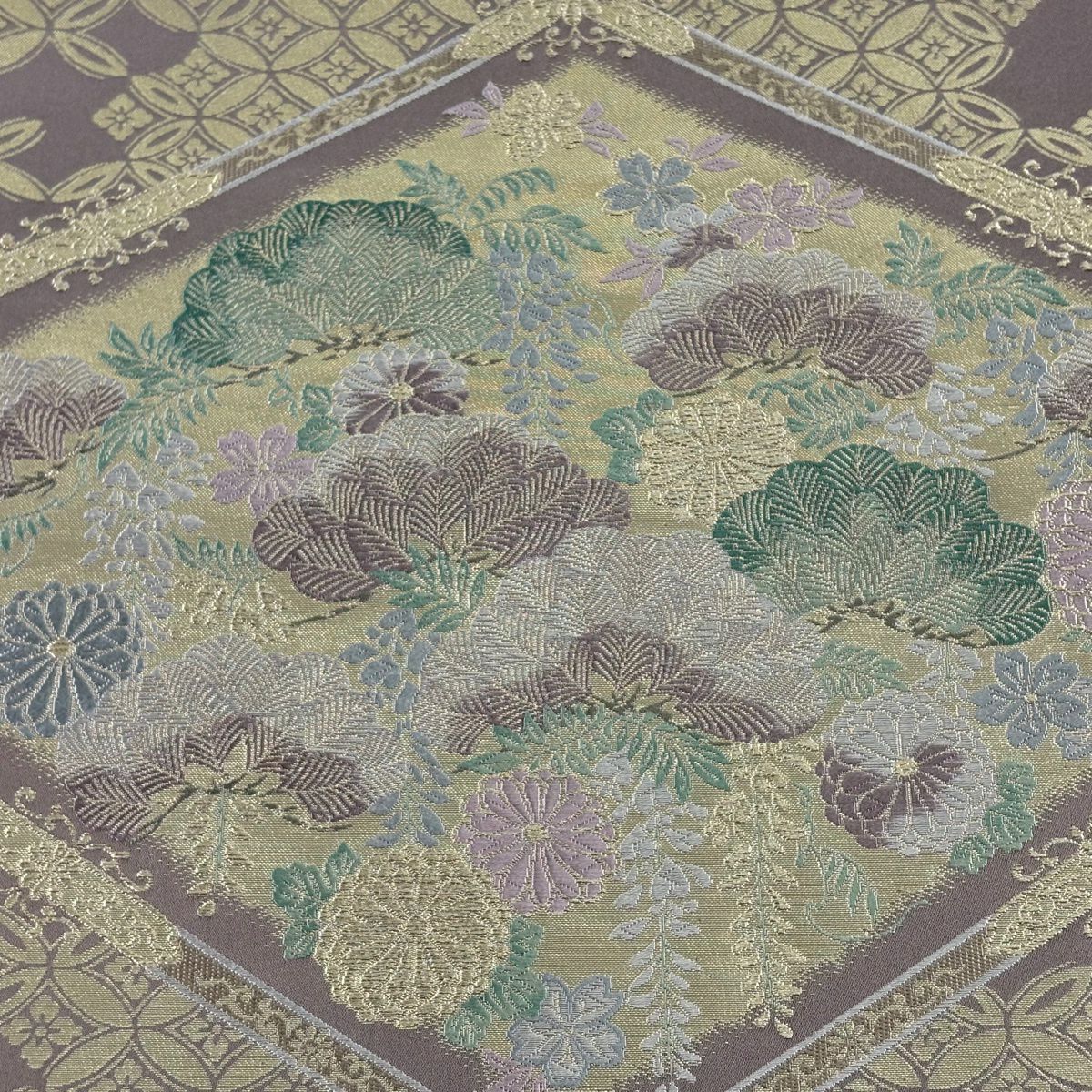 【美品】 袋帶 逸品級 となみ織物 落款 草花紋紋 七寶紋 金糸 金金箔 灰紫 六通 純蠶絲