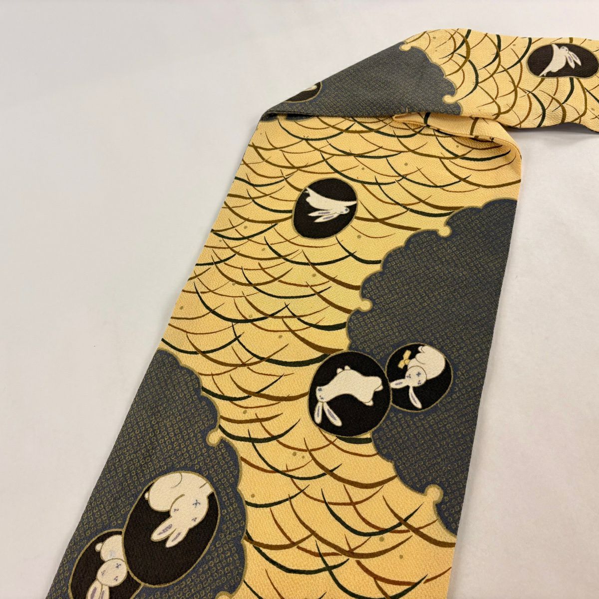 【美品】名古屋帶 逸品級 兔子 露芝 絞織 黃色 純蠶絲