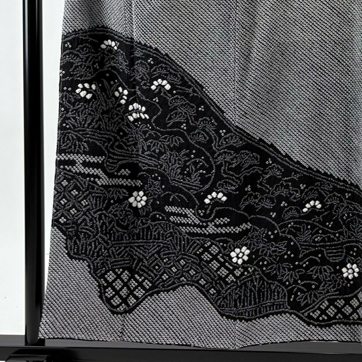 【美品】訪問服 身長155.5cm 袖長61.5cm S 雙層 松樹 草花紋紋 絞染 黑 純蠶絲 名品級