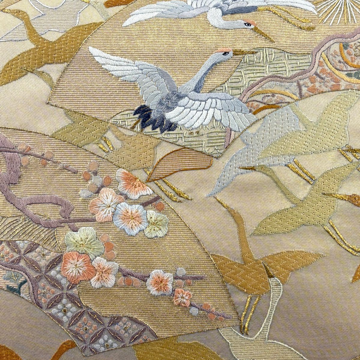 【美品】袋帶 逸品級 附落款 蒋雪英 仙鶴 松樹竹子梅花 刺繡 金絲 金色 大鼓圖案 純蠶絲