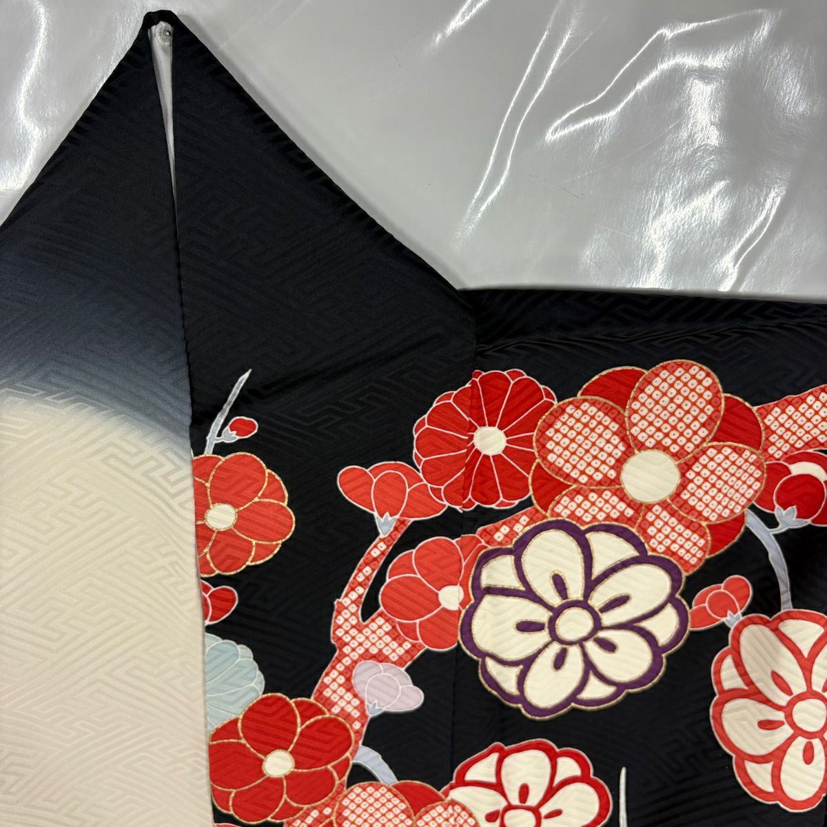 振袖禮服 身長165cm 袖長71cm L 雙層 枝梅花 金絲 金銀彩 黑 純蠶絲 名品級