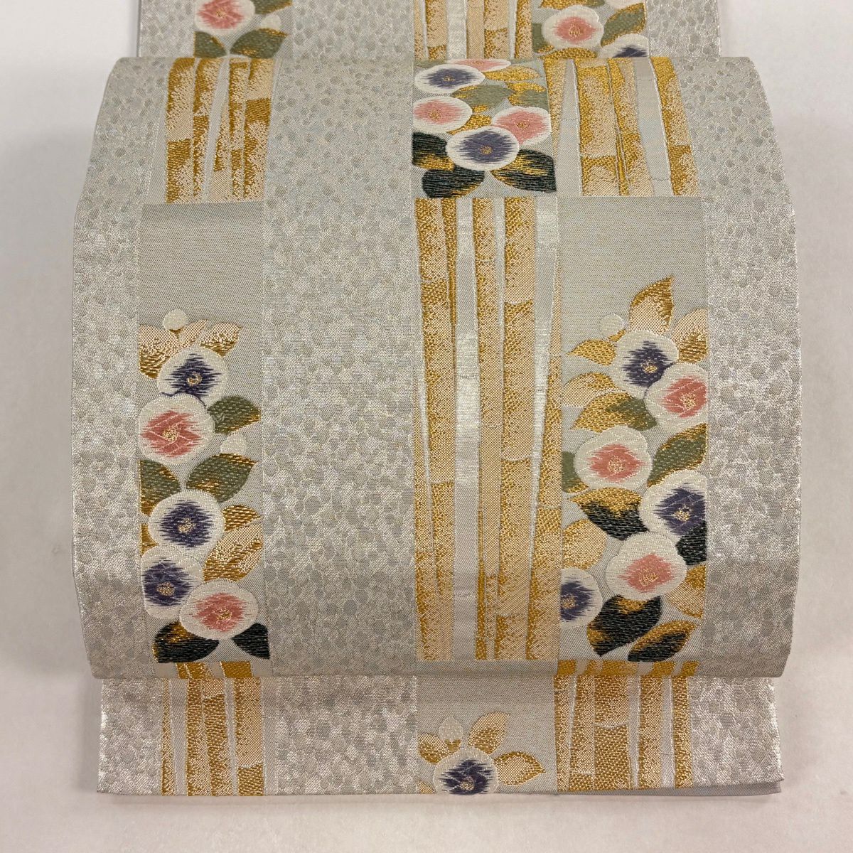 【美品】 袋帶 秀品級 椿 竹子 唐織 金金箔 銀 六通 純蠶絲