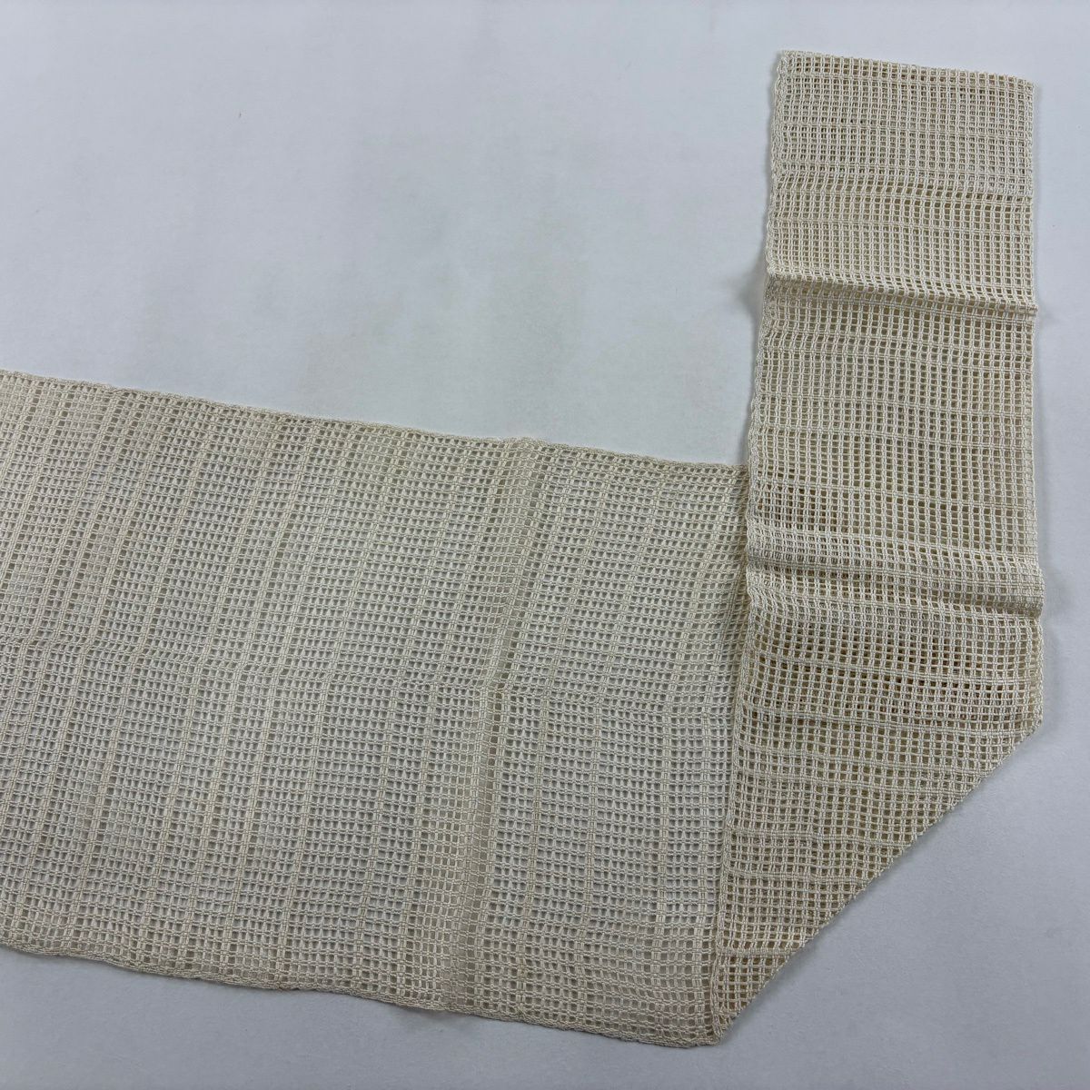 【美品】 名古屋帶 秀品級 夏帶 八寸名古屋帶 松樹葉仕立 幾何學圖案 奶油色 純蠶絲