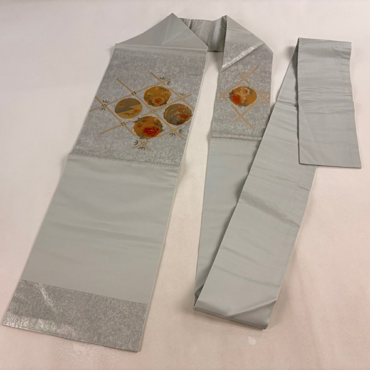 【美品】 名古屋帶 秀品級 格天井 花丸紋 金金箔 金銀彩 純蠶絲