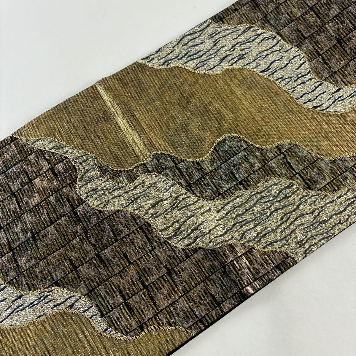 【美品】 袋帶 秀品級 道長取 縞 金金箔 金茶 全通 純蠶絲