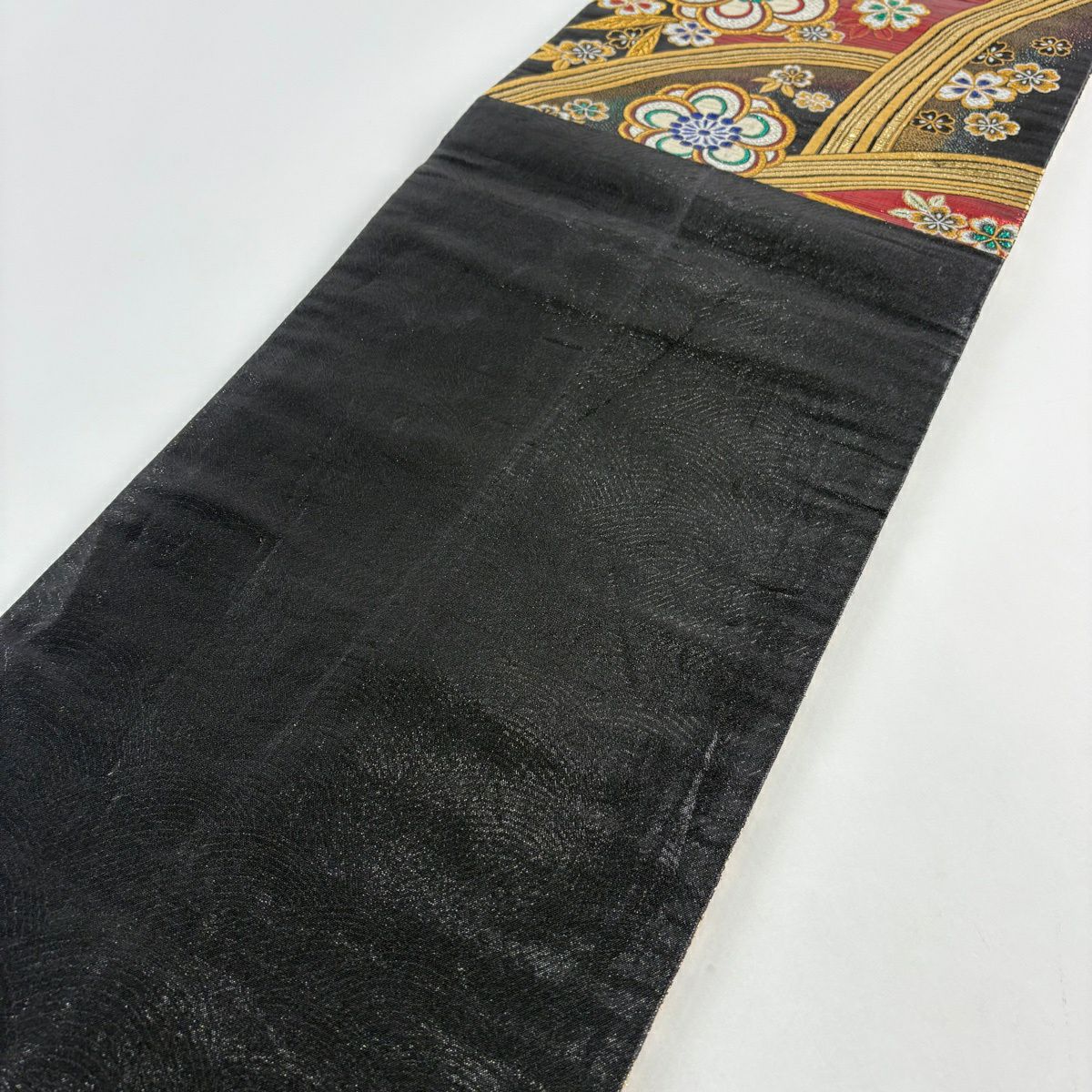 【美品】 袋帶 秀品級 ねじ梅花 櫻花 金金箔 唐織 茜 深紅 六通 純蠶絲