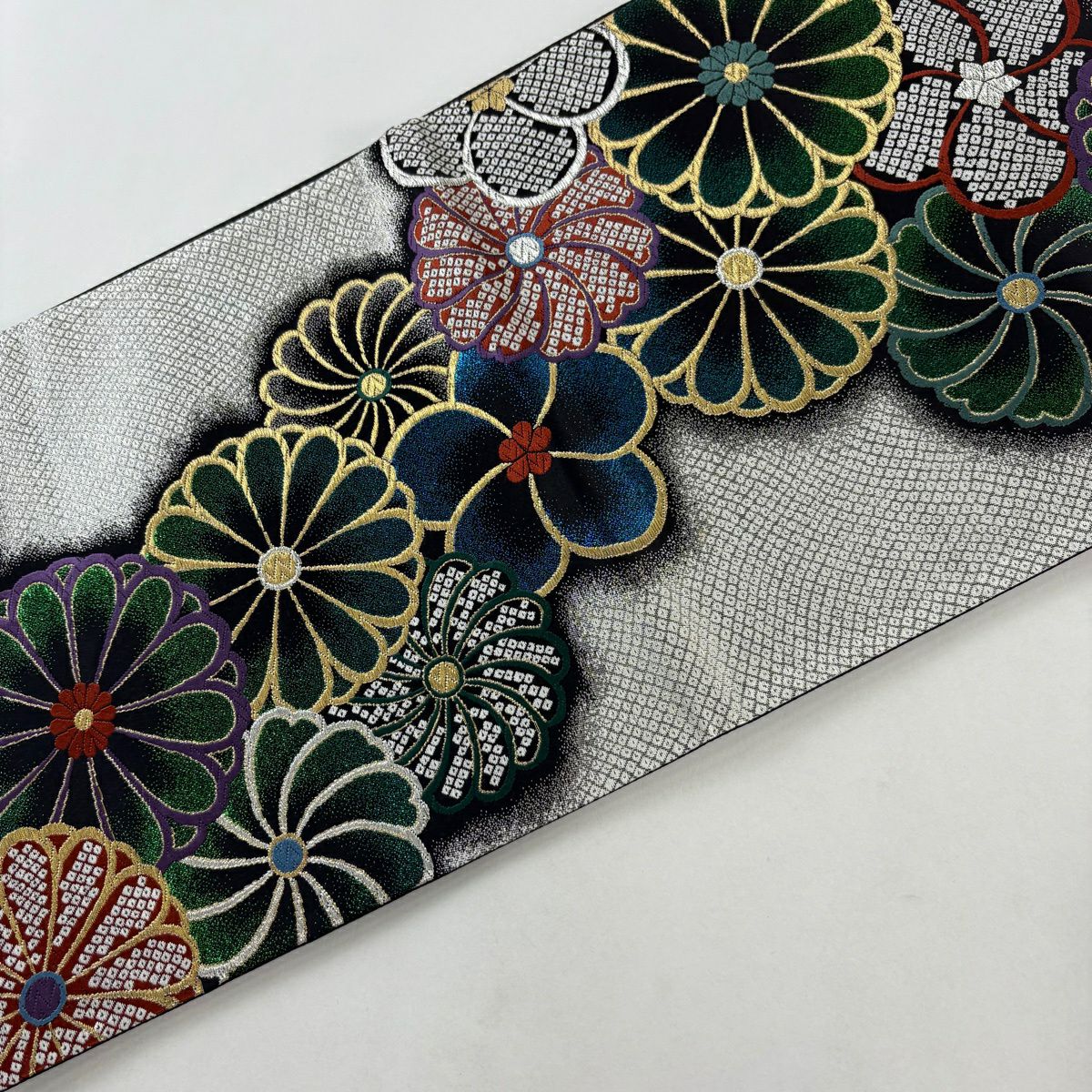 【美品】 袋帶 秀品級 菊花 疋田紋 金銀線 唐織 灰白 六通 純蠶絲