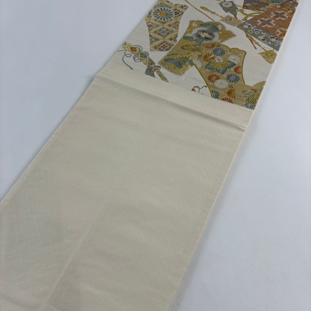 【美品】 袋帶 秀品級 鎧威 刀 金糸 金金箔 奶油 六通 純蠶絲