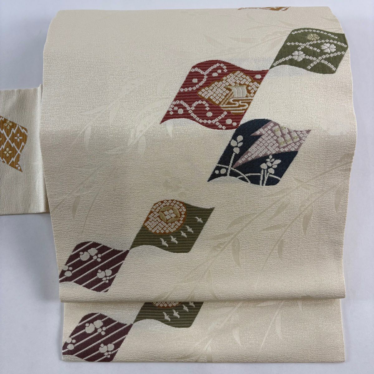 【美品】名古屋帶 秀品級 草花紋紋 波 金絲 奶油色 純蠶絲