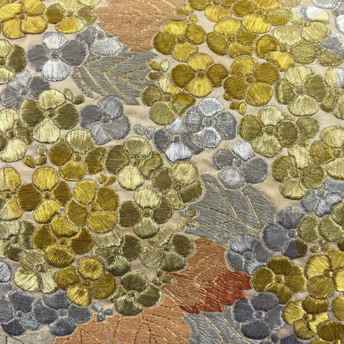 名古屋帶 秀品級 紫陽花 金銀彩 刺繡 淺橙色 純蠶絲