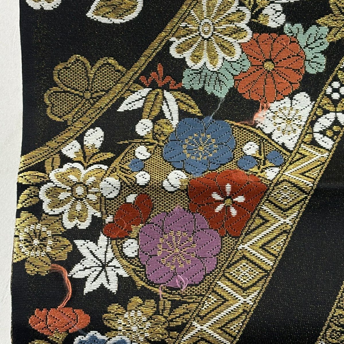 袋帶 秀品級 草花紋紋 刺繡 金絲 黑 六通 純蠶絲