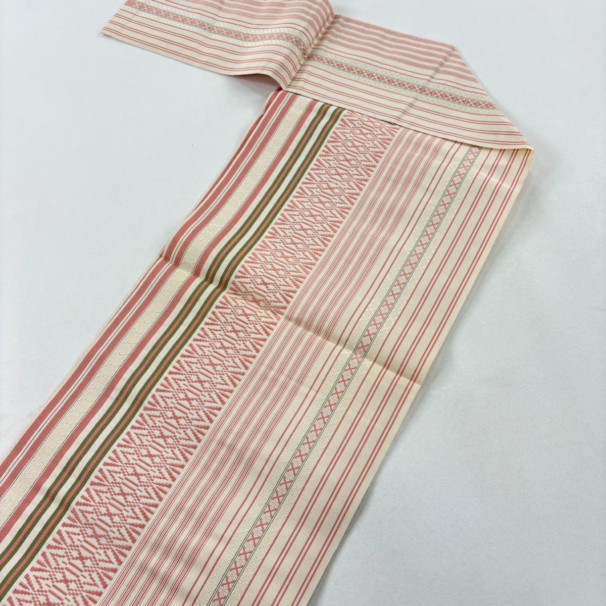 【美品】名古屋帶 優品級 八寸名古屋帶 松樹葉仕立 雙層 縞 幾何圖案 粉紅 純蠶絲