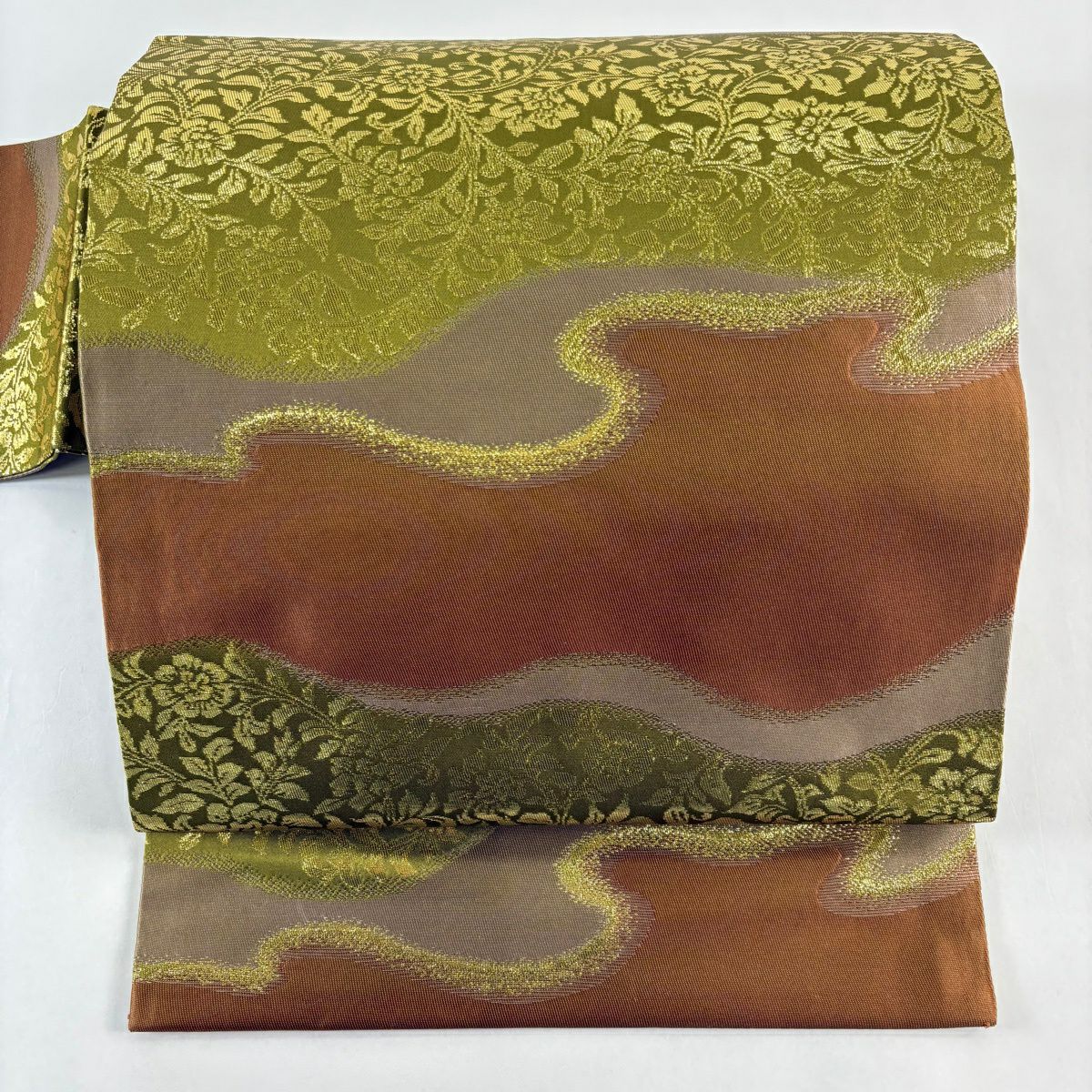 【美品】 名古屋帶 秀品級 花唐草紋 霞 金金箔 鶯 純蠶絲