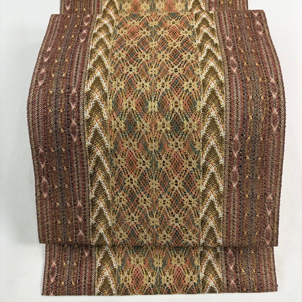 【美品】 名古屋帶 秀品級 松樹葉仕立 八寸名古屋帶 大和 縞 幾何學 金絲 淺茶 純蠶絲