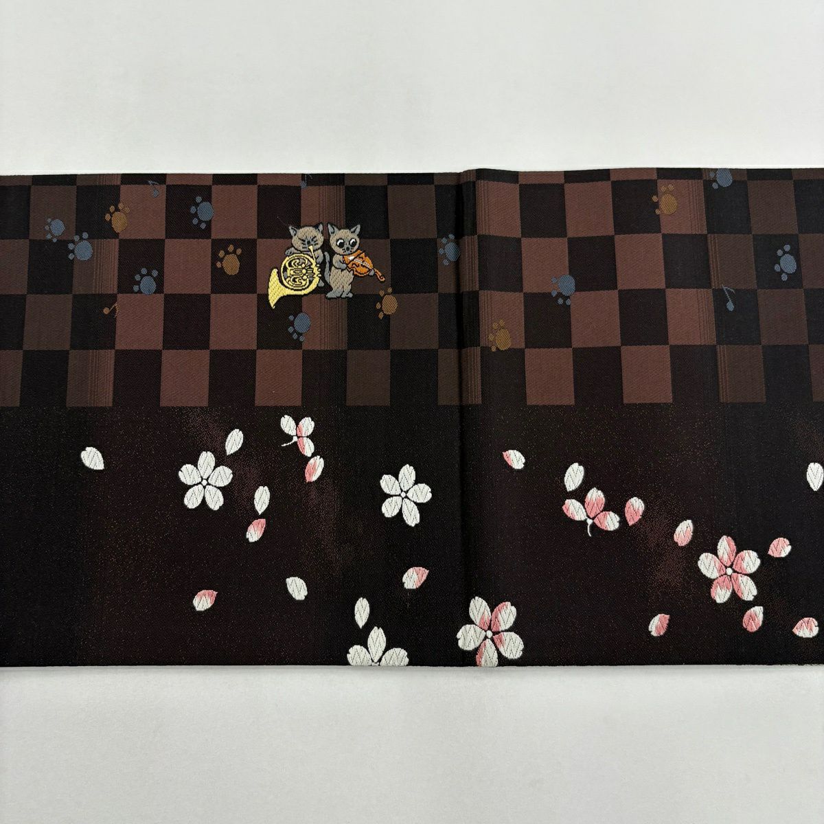 【美品】 袋帶 逸品級 想屋 落款あり 手先二通り 貓的音樂會 櫻花 唐織 茶紫 お太鼓柄 純蠶絲