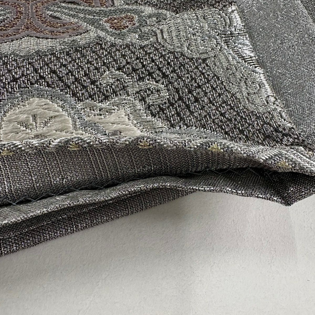 【美品】 袋帶 逸品級 華紋 草花紋 唐織 金金箔 銀 六通 純蠶絲