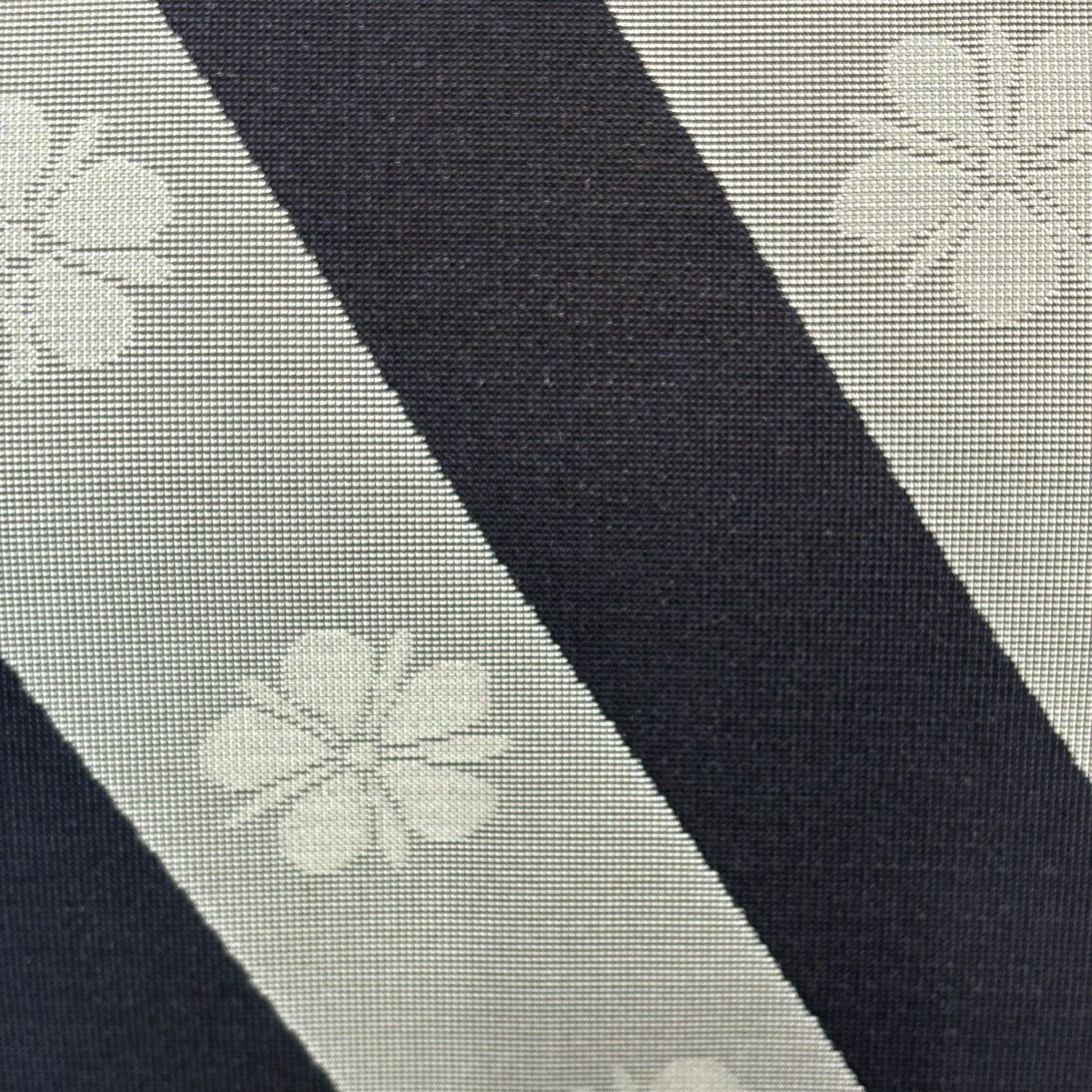 【美品】 袋帶 名品級 花 斜紋 銀線 深藍 全通 純蠶絲