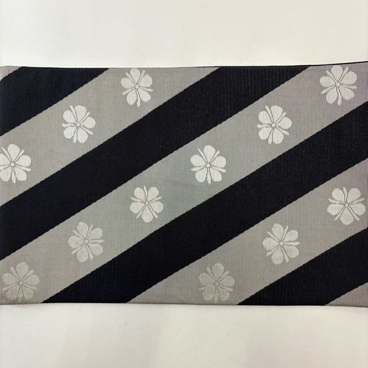 【美品】 袋帶 名品級 花 斜紋 銀線 深藍 全通 純蠶絲