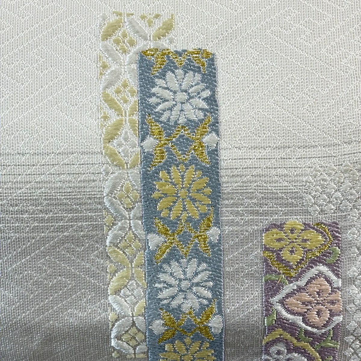 袋帶 名品級 短冊 草花紋刺繡 金銀彩 奶油 六通 純蠶絲
