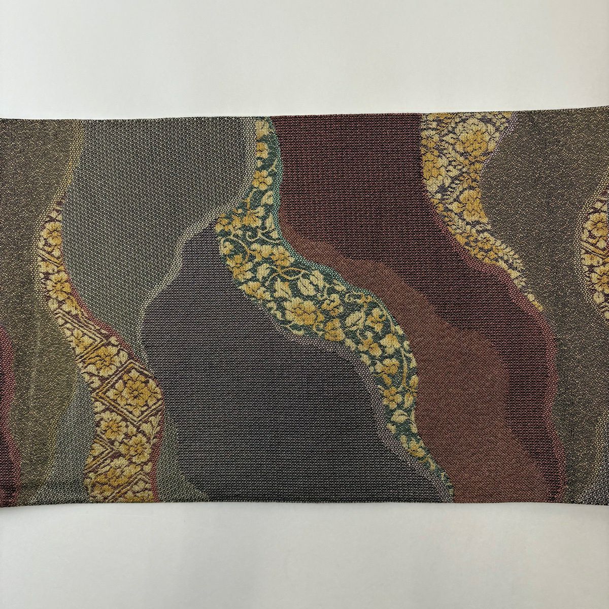 【美品】 袋帶 名品級 道長取 草花紋 金金箔 紅茶 六通 純蠶絲