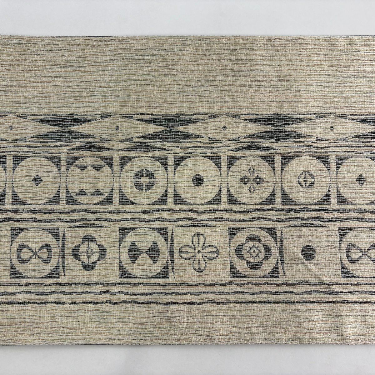 【美品】 袋帶 名品級 落款あり 古賀勝幸 花 丸文 金絲 米色 全通 純蠶絲