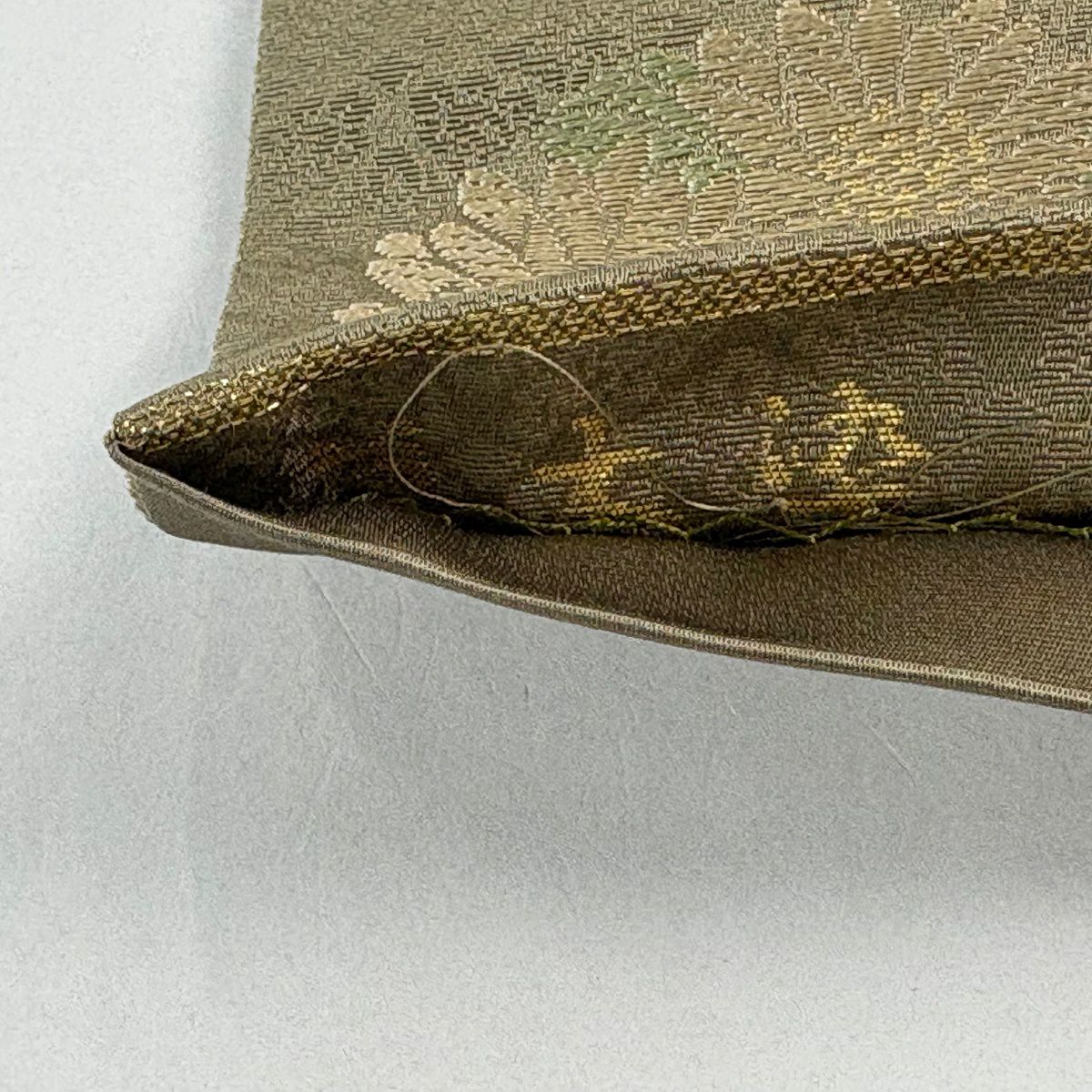 【美品】 袋帶 名品級 金金箔屋清兵衛 落款 花丸紋 地紋 金金箔 鶯色 六通 純蠶絲
